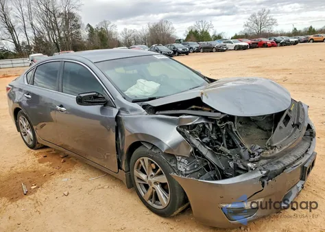 2014 Nissan Altima 2.5 from USA, damaged, VIN 1N4AL3AP9EC417735